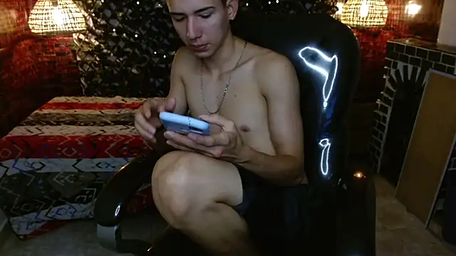 Snapshot of JackSwan18 chatting on January 2025 03:52:02 PM JackSwan18 online show from January 2025 03:52:02 PM