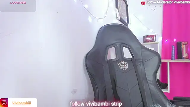 Snapshot of jonson- chatting on March 2025 11:05:02 PM jonson- online show from March 2025 11:05:02 PM