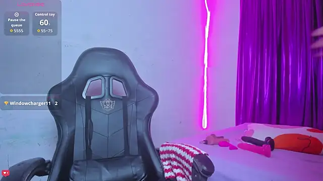 Snapshot of jonson- chatting on November 2025 10:10:02 PM jonson- online show from November 2025 10:10:02 PM