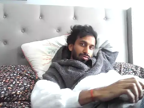 skinny  boy   online show from February 2026 06:37:02 PM