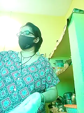 heenage online show from March 2025 05:52:02 AM