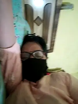 heenage online show from September 2025 08:14:01 AM