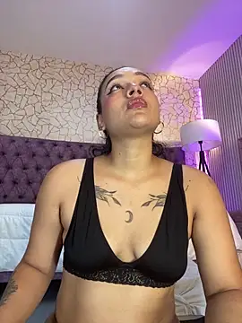 EMILYY FOXY online show from June 2026 06:47:01 PM