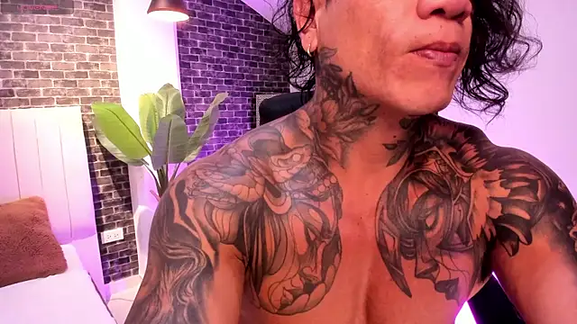 Dantesuarez28 online show from January 2026 09:25:02 AM