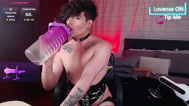 Snapshot of Hornymoan chatting on June 2026 10:53:02 PM Hornymoan online show from June 2026 10:53:02 PM