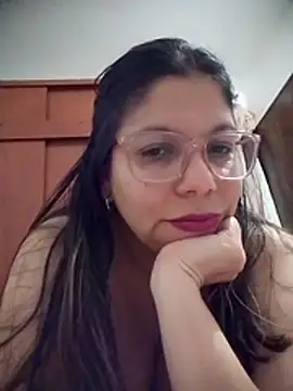 Snapshot of Carliina_Soussa chatting on June 2026 11:37:01 PM Carliina Soussa online show from June 2026 11:37:01 PM