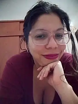 Snapshot of Carliina_Soussa chatting on June 2026 11:42:02 PM Carliina Soussa online show from June 2026 11:42:02 PM