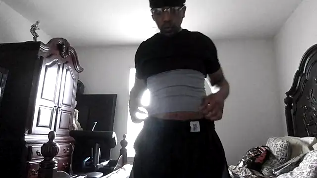 bigboytoy912 online show from March 2026 09:21:02 PM