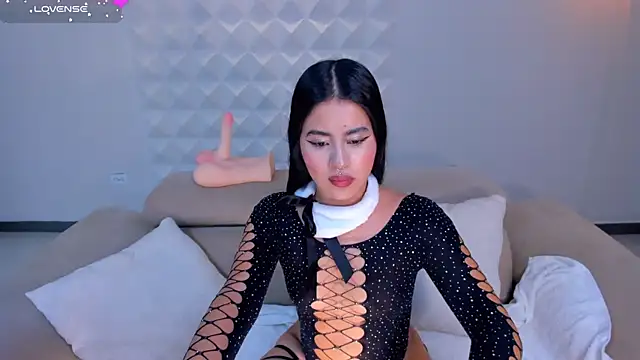 IsabellaHill  online show from December 2024 07:48:02 PM