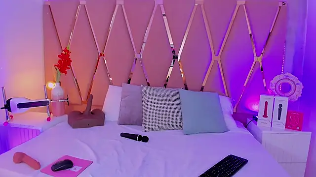 Snapshot of madyjames chatting on July 2026 01:24:02 PM madyjames online show from July 2026 01:24:02 PM