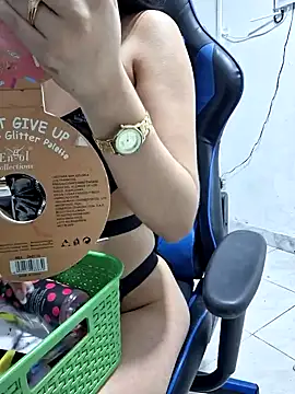 Snapshot of Katia_sweetx chatting on December 2024 10:09:02 PM Katia sweetx online show from December 2024 10:09:02 PM