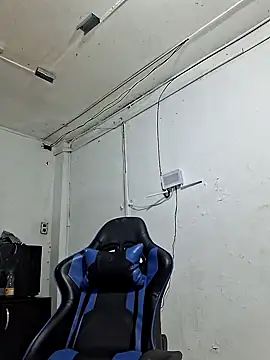 Snapshot of Katia_sweetx chatting on January 2025 12:07:01 PM Katia sweetx online show from January 2025 12:07:01 PM