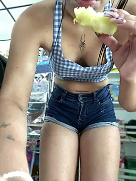 Snapshot of Katia_sweetx chatting on March 2025 03:13:02 PM Katia sweetx online show from March 2025 03:13:02 PM