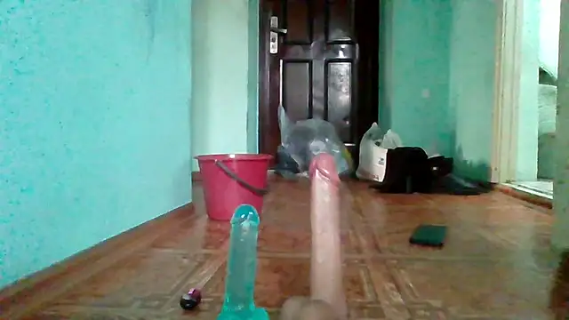 Snapshot of MikaKors chatting on January 2025 10:45:01 AM MikaKors online show from January 2025 10:45:01 AM