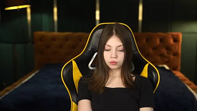 Beatrice 054 online show from February 2025 12:12:01 PM