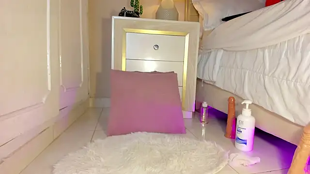 zoe sky  online show from February 2025 02:44:02 PM