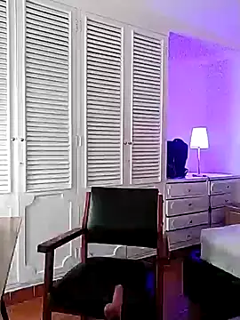 Adel Nesbiit online show from February 2026 07:28:01 PM