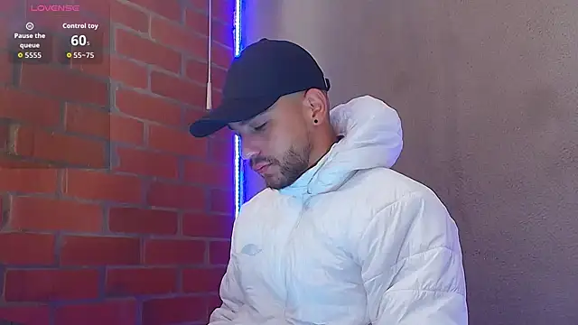 Leandro valenzuela online show from February 2026 12:05:02 PM