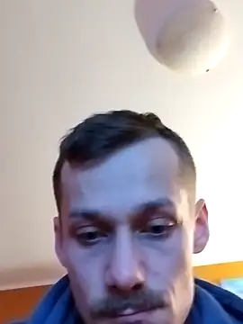 Snapshot of Crazzy_Maiky chatting on December 2024 10:34:02 PM Crazzy Maiky online show from December 2024 10:34:02 PM