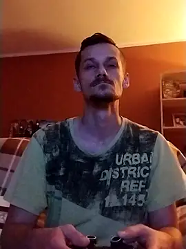 Snapshot of Crazzy_Maiky chatting on November 2025 08:52:01 PM Crazzy Maiky online show from November 2025 08:52:01 PM