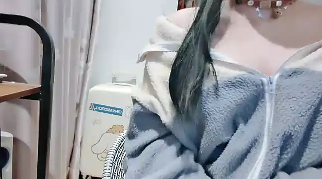 Snapshot of arena1357 chatting on December 2024 03:03:01 PM arena1357 online show from December 2024 03:03:01 PM