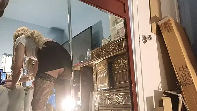 Sandrasaa online show from October 2025 06:03:02 AM