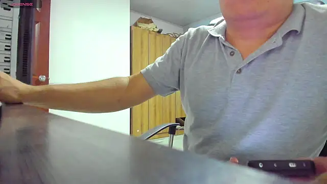 Snapshot of Jhonatan_Morales_S chatting on December 2024 02:52:02 AM Jhonatan Morales S online show from December 2024 02:52:02 AM