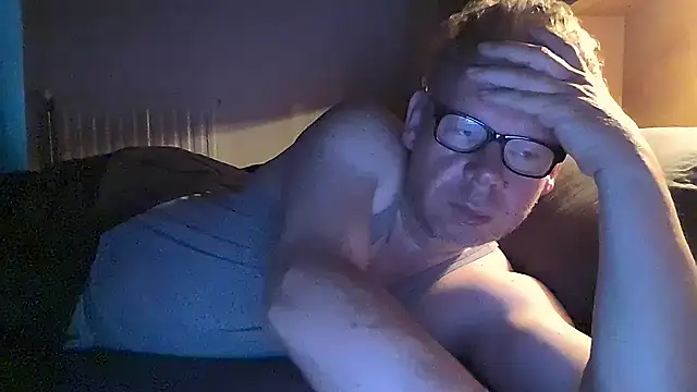 Snapshot of kinkyslet8 chatting on June 2026 05:20:02 AM kinkyslet8 online show from June 2026 05:20:02 AM