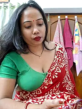 Snapshot of DREAM_GIRL-30 chatting on February 2025 01:17:02 PM DREAM GIRL-30 online show from February 2025 01:17:02 PM