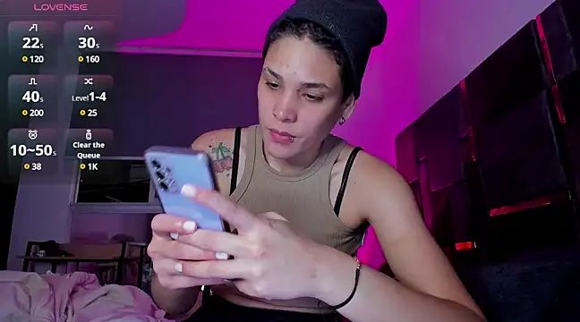Snapshot of Charlee_pink chatting on February 2025 12:59:01 AM Charlee pink online show from February 2025 12:59:01 AM