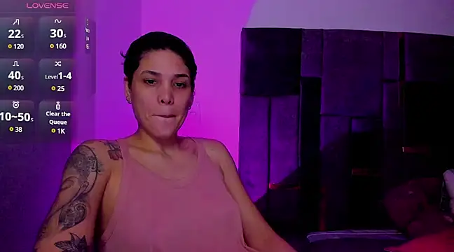 Snapshot of Charlee_pink chatting on March 2025 01:46:02 AM Charlee pink online show from March 2025 01:46:02 AM