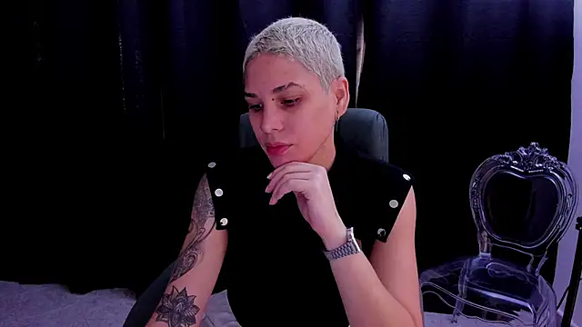 Snapshot of Charlee_pink chatting on September 2025 01:24:02 PM Charlee pink online show from September 2025 01:24:02 PM