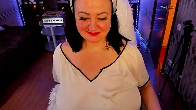 Scarlett OHara 1861 online show from March 2025 08:00:01 PM