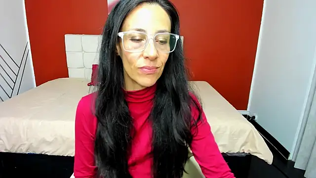 Snapshot of Abrillee1 chatting on January 2025 10:13:01 PM Abrillee1 online show from January 2025 10:13:01 PM