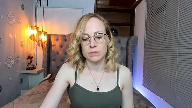 Snapshot of SammySanders chatting on January 2025 11:07:01 PM SammySanders online show from January 2025 11:07:01 PM