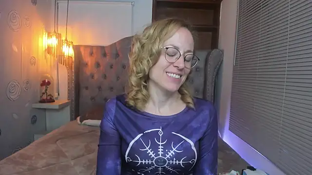 Snapshot of SammySanders chatting on February 2025 11:15:01 PM SammySanders online show from February 2025 11:15:01 PM