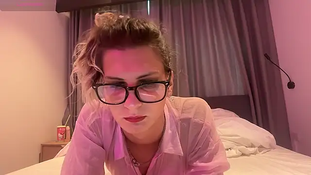 Alice Pinkhead online show from January 2026 08:19:01 AM