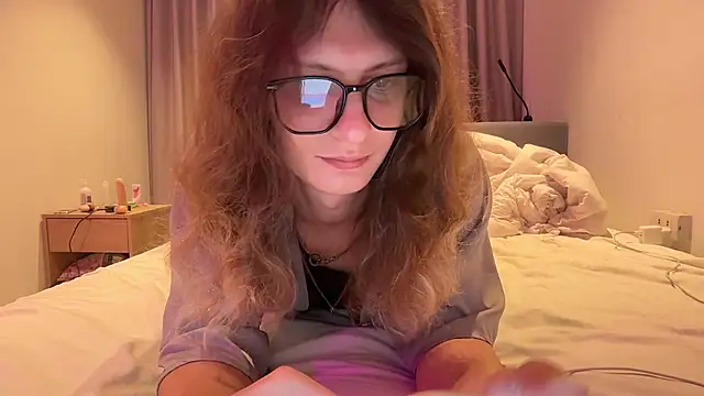 Snapshot of Alice_Pinkhead chatting on June 2026 09:59:02 AM Alice Pinkhead online show from June 2026 09:59:02 AM