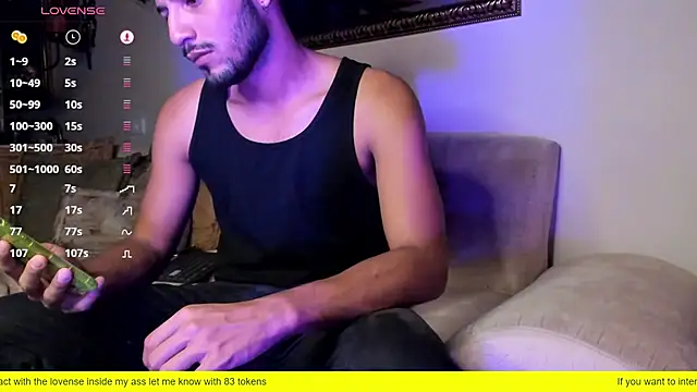 Nicholasrodrii online show from February 2025 10:29:01 AM