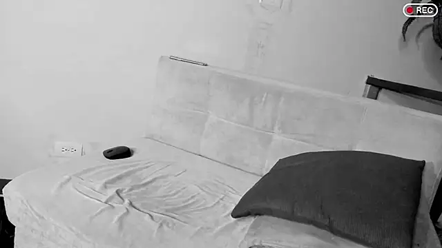 Nicholasrodrii online show from March 2025 01:56:02 AM