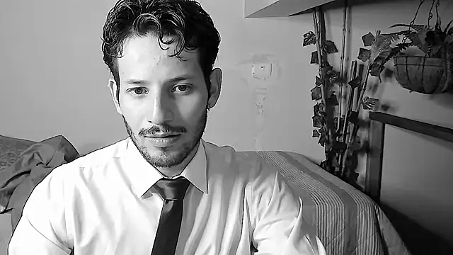 Snapshot of Nicholasrodrii chatting on June 2026 11:54:01 PM Nicholasrodrii online show from June 2026 11:54:01 PM
