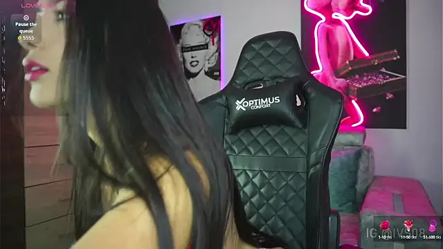 Snapshot of emmagrecco_ chatting on October 2025 08:07:01 PM emmagrecco online show from October 2025 08:07:01 PM