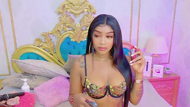 SalomeRestrepo online show from November 2025 06:38:02 AM