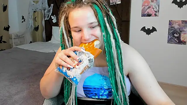 GloriaHylivi online show from December 2024 03:09:02 PM