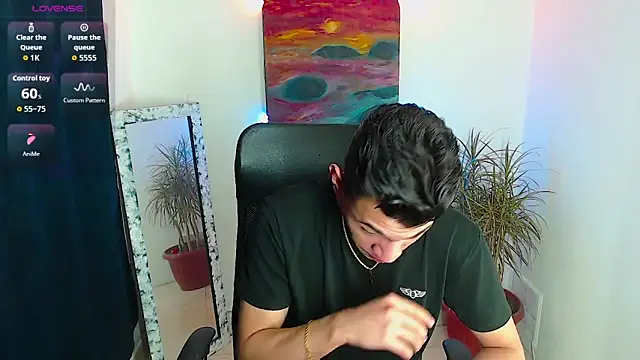 Snapshot of dirtyboy_23 chatting on December 2025 04:33:02 AM dirtyboy 23 online show from December 2025 04:33:02 AM