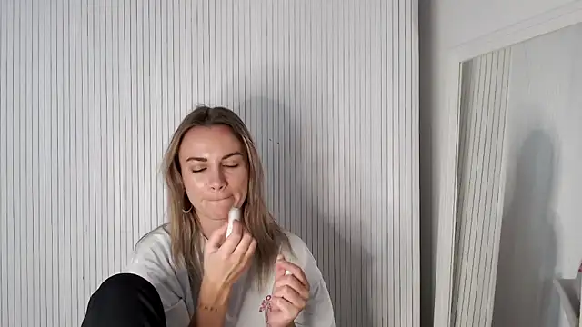 Milla  one online show from November 2025 01:55:01 PM