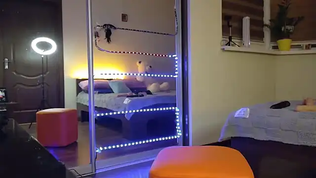 Denny Brenda online show from February 2025 05:16:01 PM