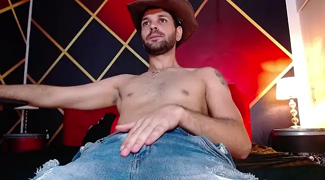 Snapshot of CindyandCarlo chatting on December 2024 06:06:02 PM CindyandCarlo online show from December 2024 06:06:02 PM