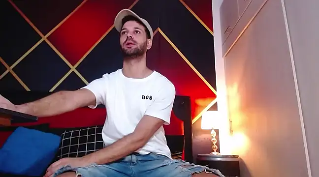 Snapshot of CindyandCarlo chatting on January 2025 01:11:02 PM CindyandCarlo online show from January 2025 01:11:02 PM