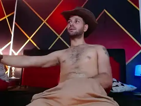 Snapshot of CindyandCarlo chatting on February 2025 07:35:02 PM CindyandCarlo online show from February 2025 07:35:02 PM